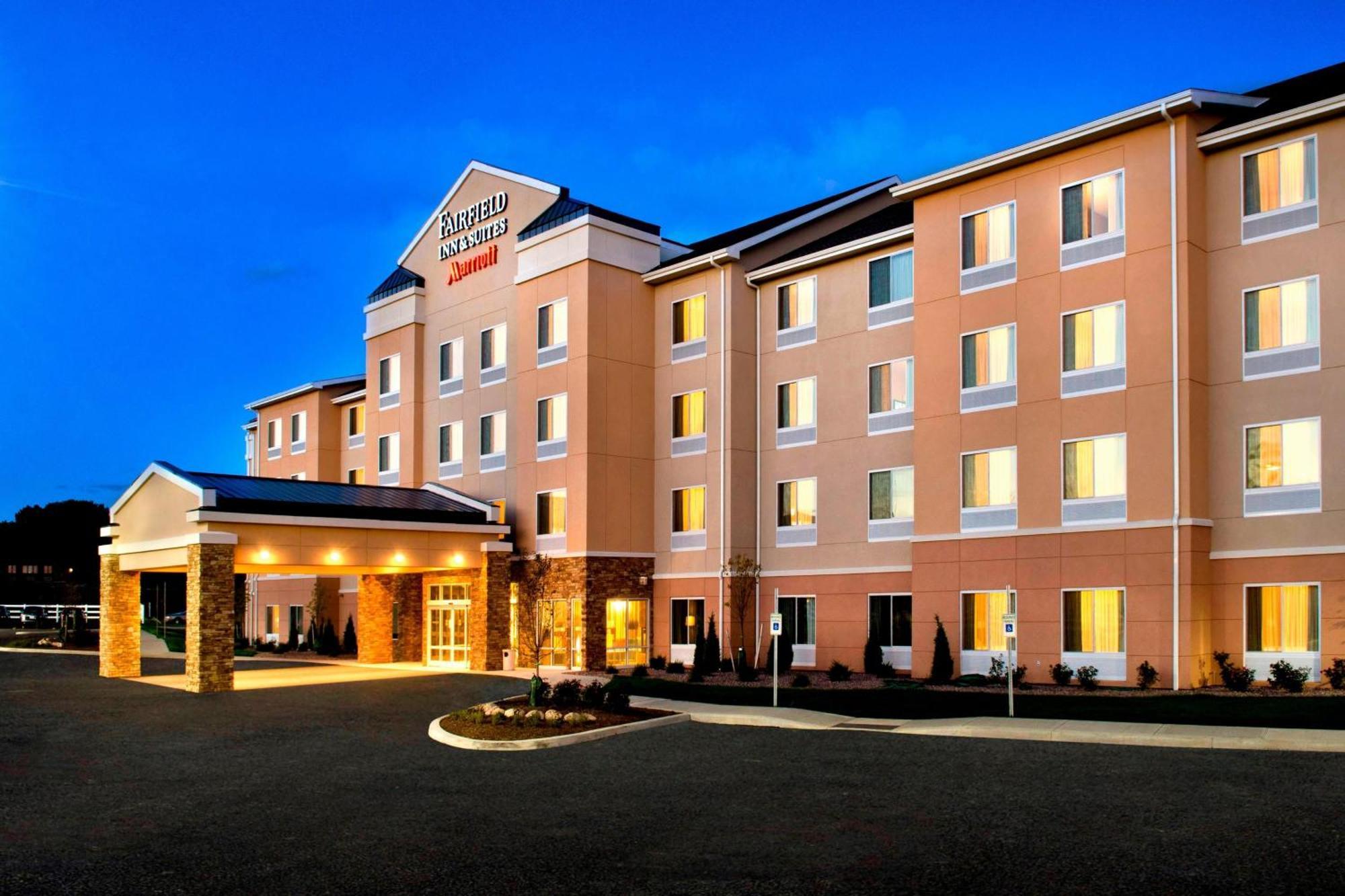 Fairfield Inn & Suites By Marriott Watertown Thousand Islands Exteriör bild