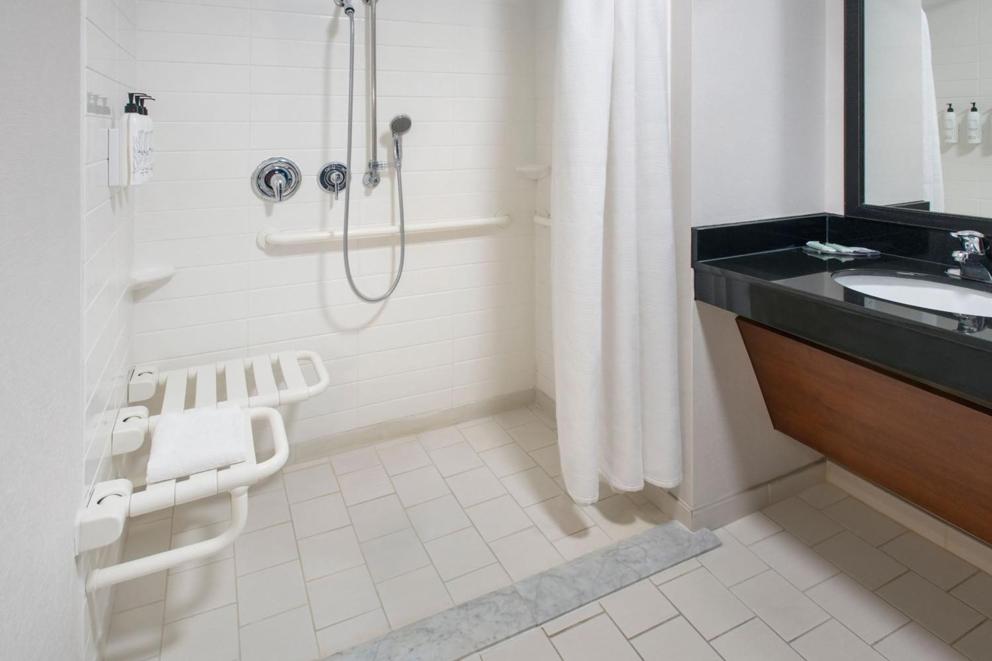 Fairfield Inn & Suites By Marriott Watertown Thousand Islands Exteriör bild
